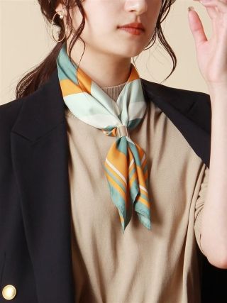 【コーデに華やかさを♪】CHANEL スカーフ 971f88d3e7b3b7ba2db6efe1f4f2f2