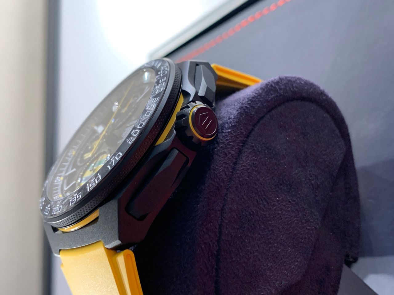 タグホイヤー 376.513 FORMULA1 ブラック イエロー 稼働品 TAG Heuer - 希少✨ 新品電池 タグホイヤー フォーミュラ1 イエロー