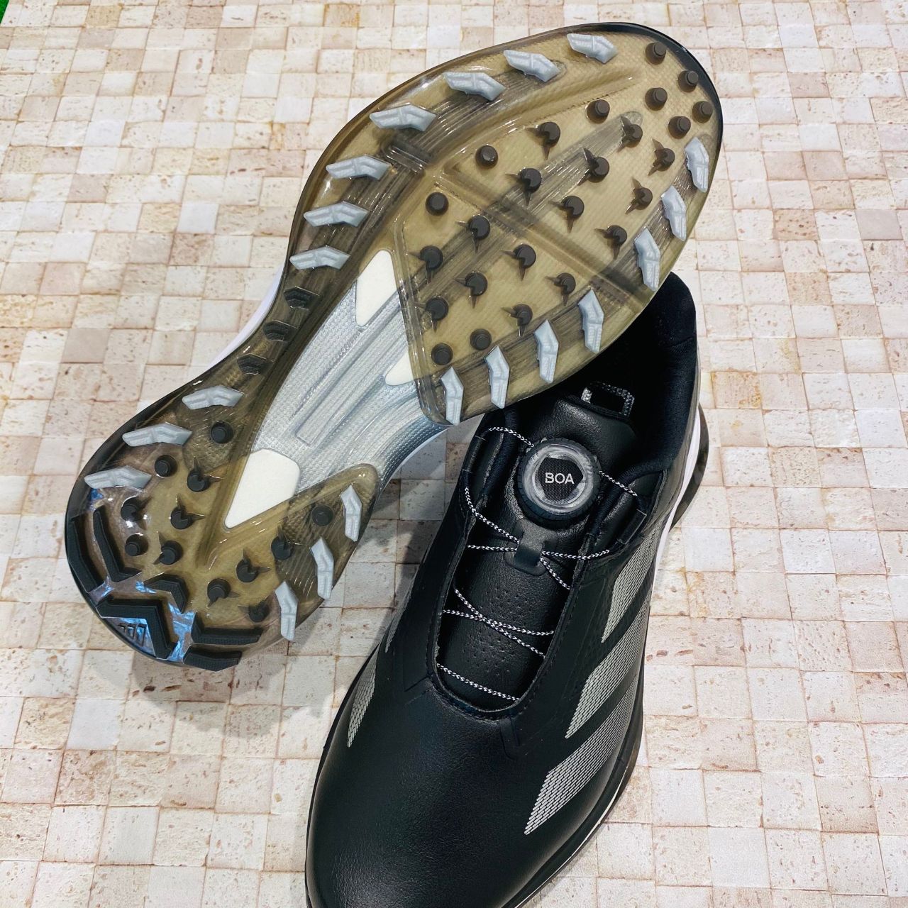 Adidas】