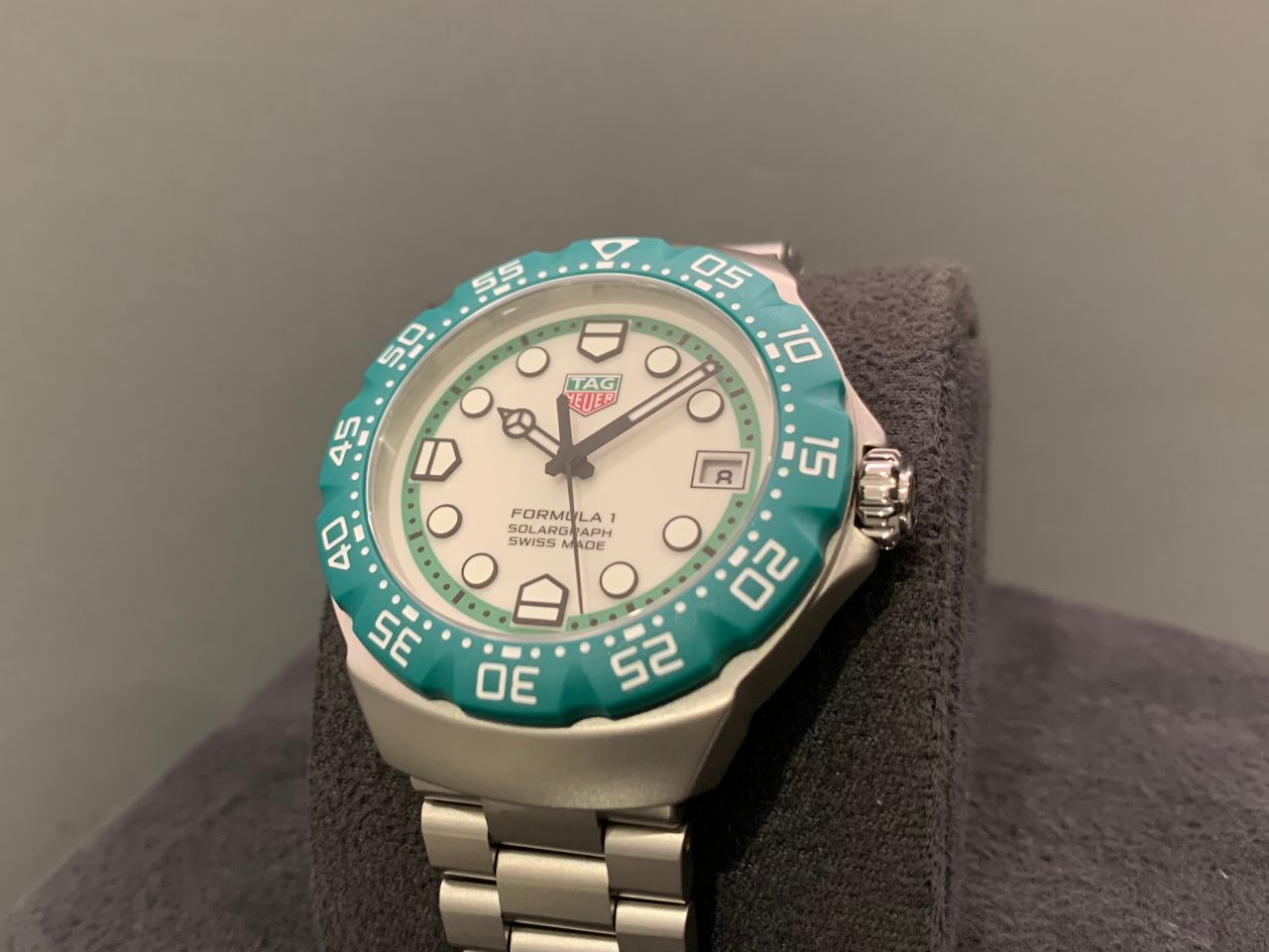 タグホイヤー フォーミュラ1 　 文字盤グリーン　純正ベルト タグ・ホイヤー】フォーミュラ1グリーン | 岡山拠点のトミヤ