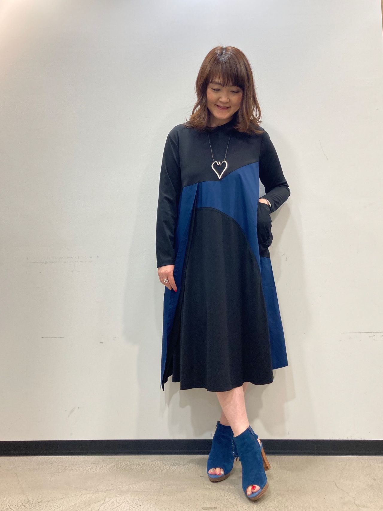 １枚で決まる 配色切替aラインワンピース Fashionvillage 銀座本店公式ブログ