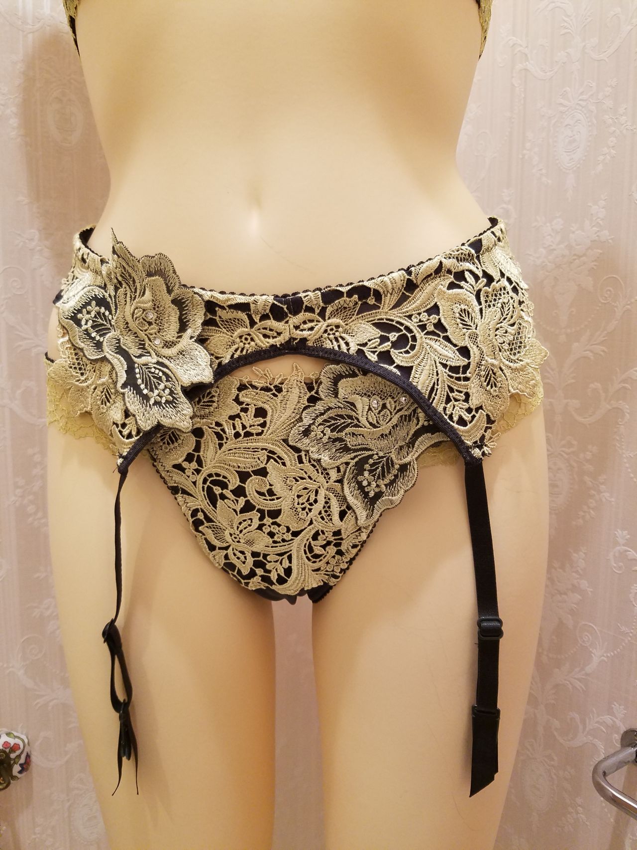 サルート．店舗限定　19グループ 店舗限定】サルート19グループ | ルミネ池袋店 | 下着の専門店