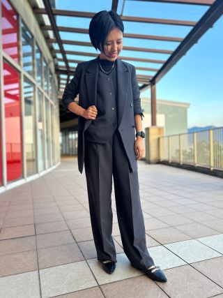 レディース)トレンドのカセット服コーデ⭐︎｜SUIT SQUARE SUIT