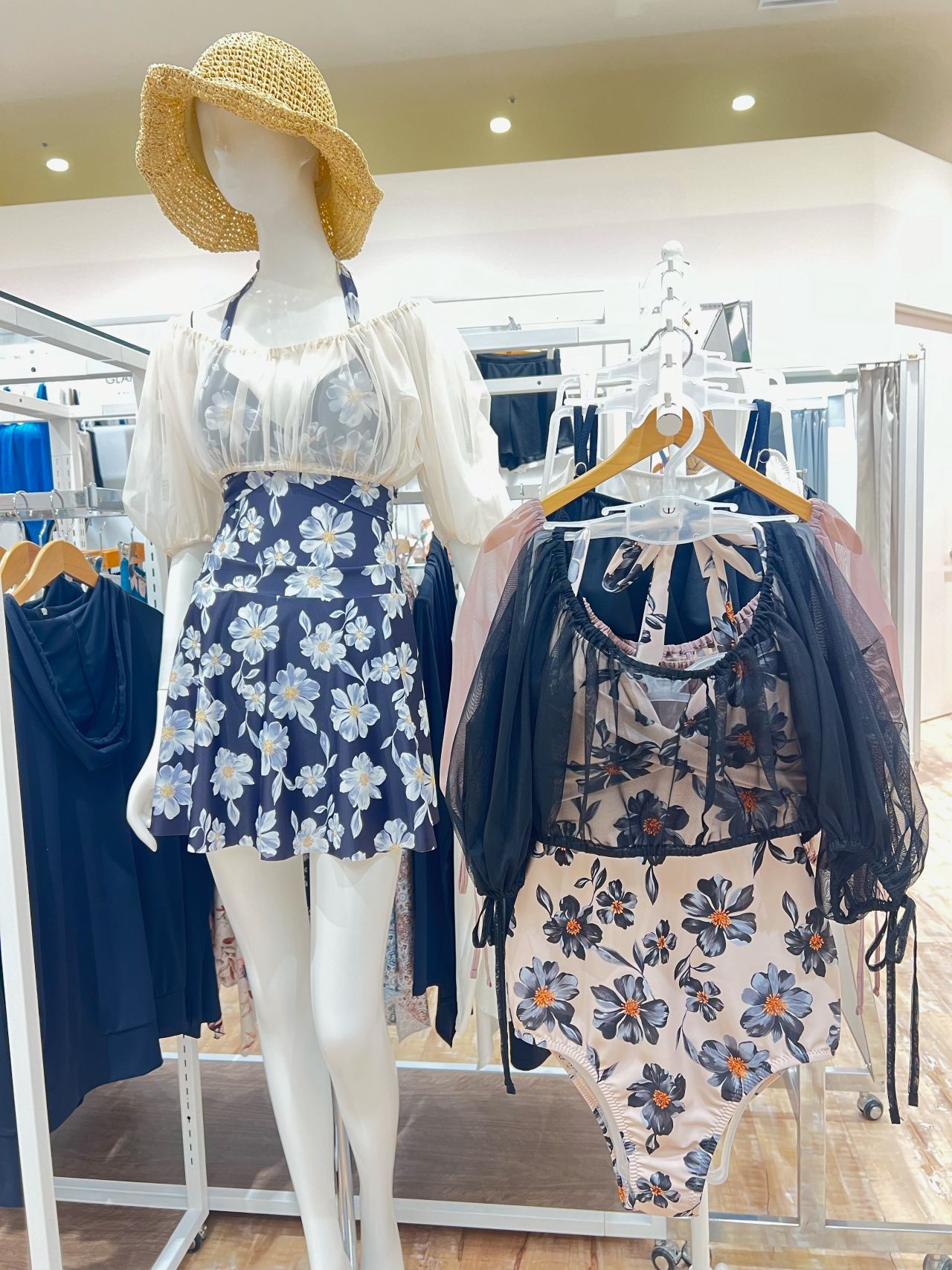 グリコおまけ　昭和　レトロ パピーちゃん(フラメンコ衣装　ビキニの水着) グリコおまけ 昭和 レトロ パピーちゃん(フラメンコ衣装 ビキニ