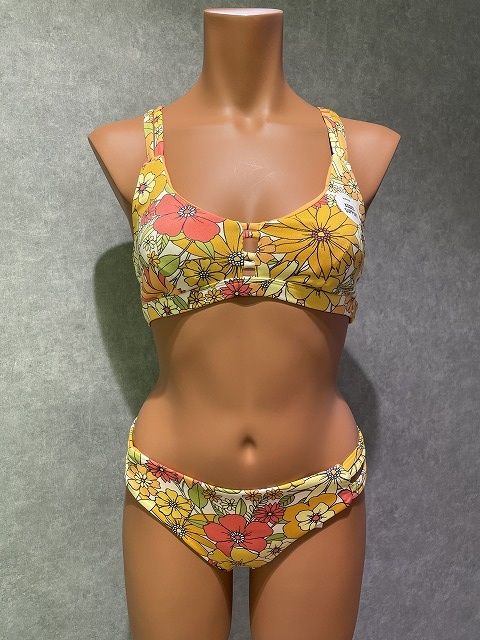 レディース 水着 22 7 15 金 7 18 月 まで超 ナツ祭り開催でムラポ 湘南藤沢オーパ店 Shop News ムラサキスポーツ Murasaki Sports公式サイト