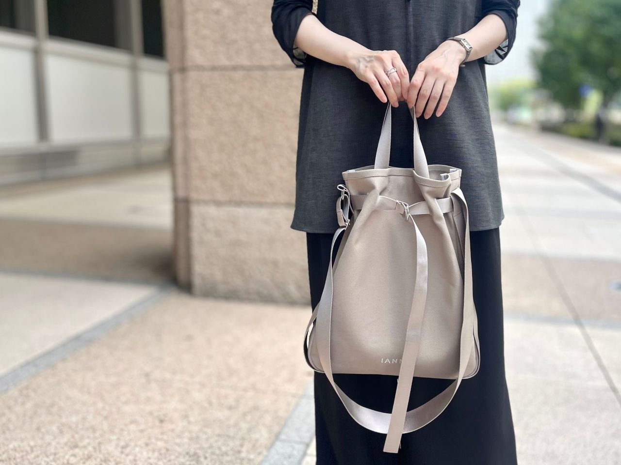 【極美品】イアンヌ IANNE バッグ バック レザー ミニ 夏に持ちたいIANNEバッグ3選♥&大人気カラー入荷！ | IANNE