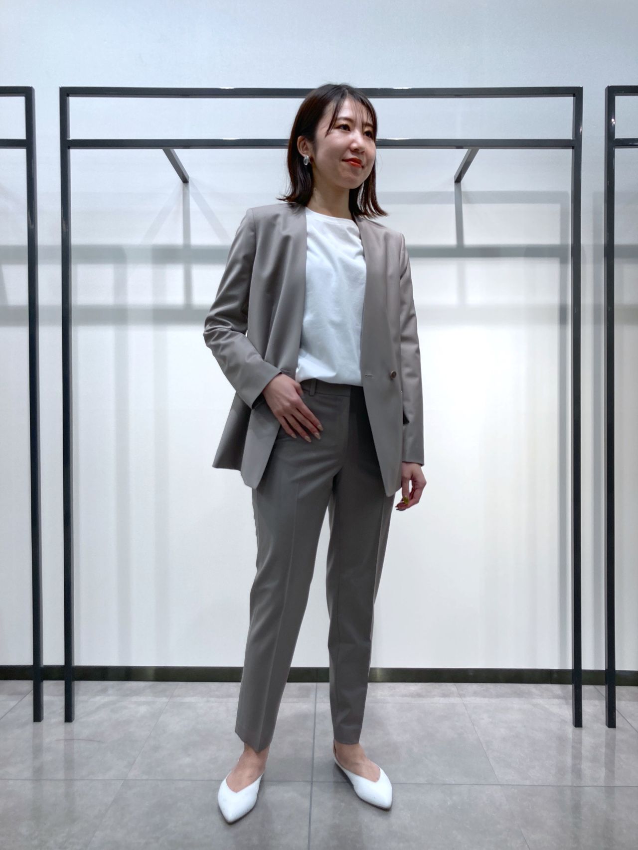 theory luxeエグゼクティブスーツ濃紺40お受験行事フォーマル