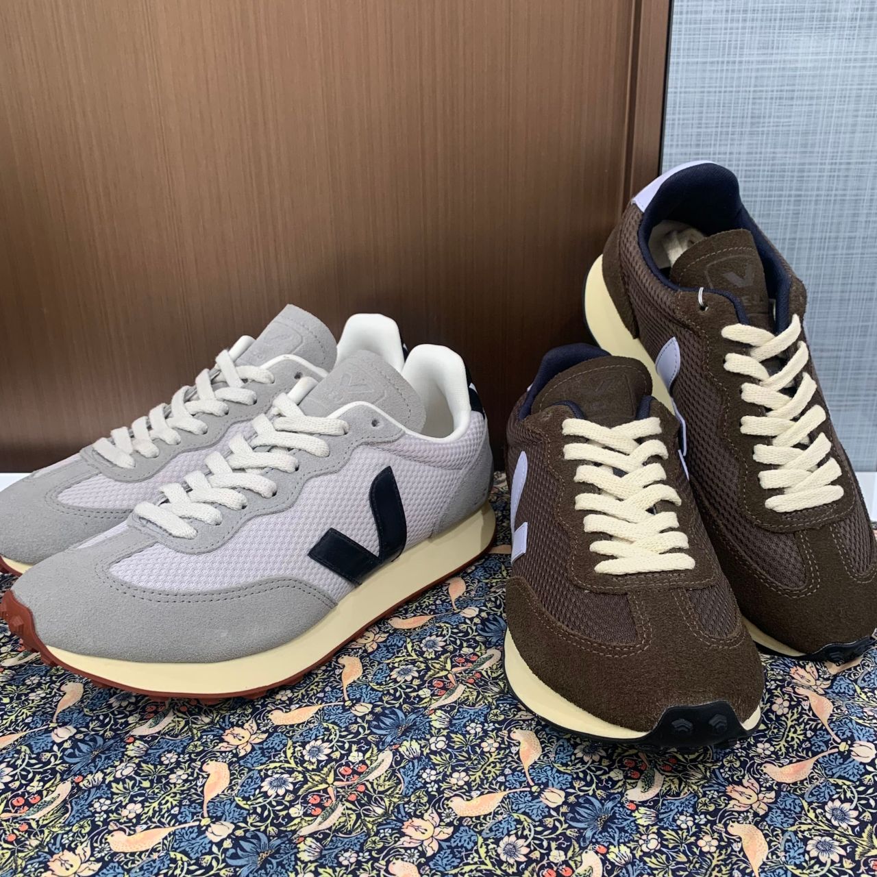 VEJA　クラシック スニーカー 23.0　フランスブランド VEJA クラシック スニーカー 23.0 フランスブランド