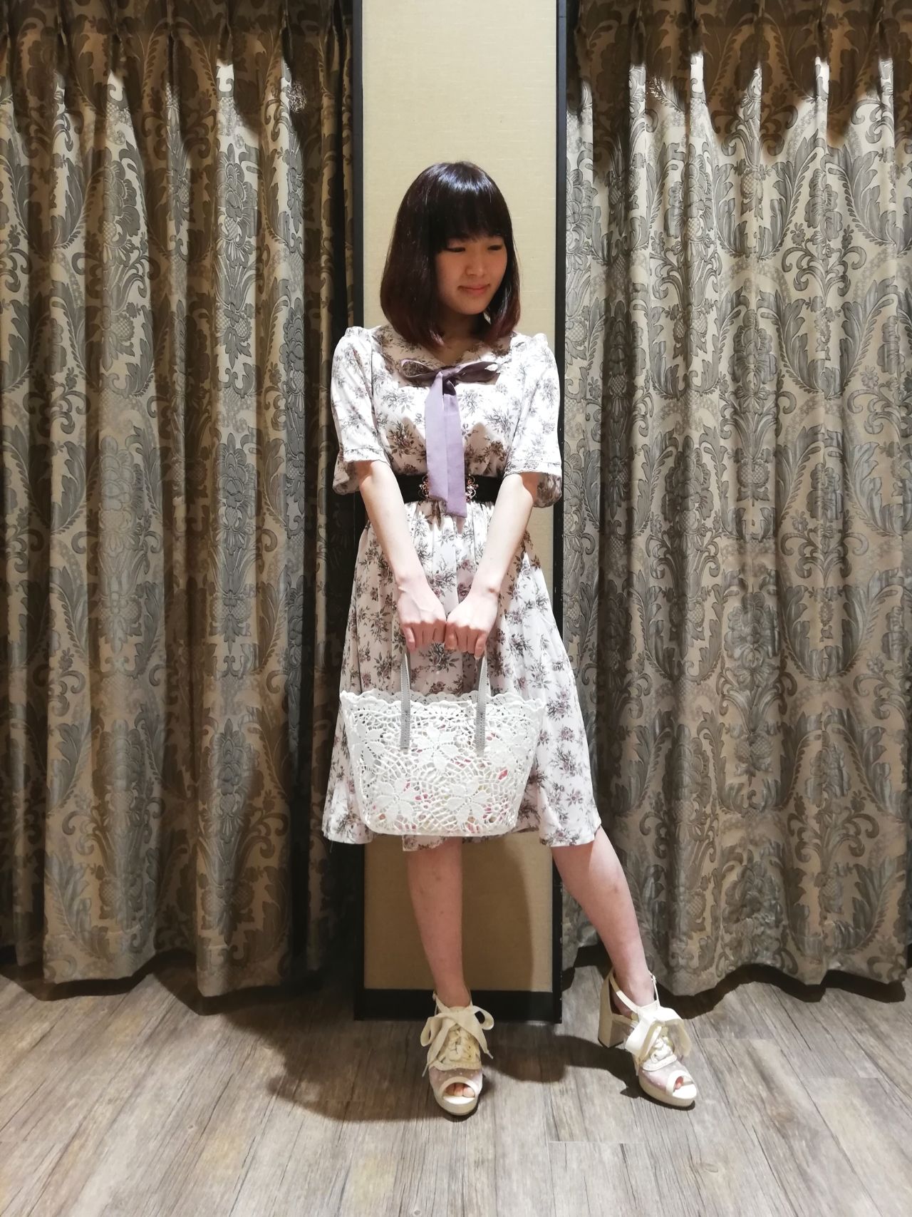 福岡店 ガーリーなローズ柄ワンピース Axes Femme公式 ショップブログ