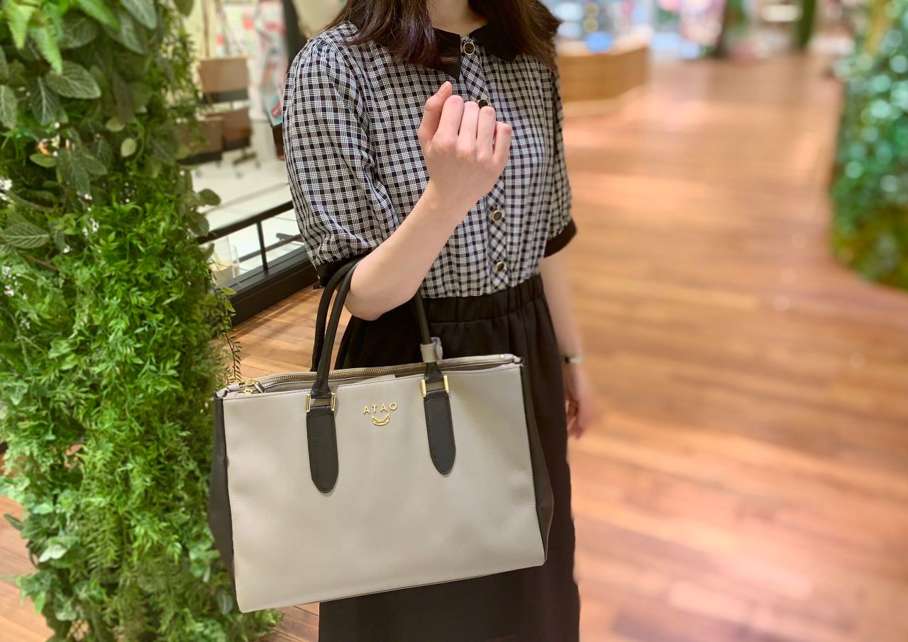 私物紹介】私たちのelvyデビュー！前編 | ATAO(アタオ) | ATAO