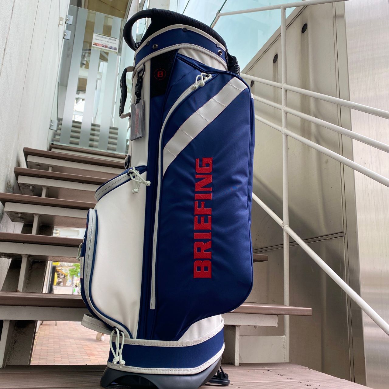 BRIEFING キャディバッグ 青 白 BRIEFING 】キャディバッグ入荷！ | ゴルフ5 プレステージ広尾店
