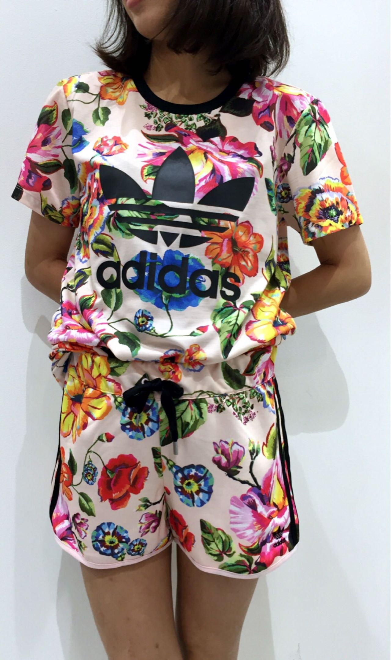 Adidas アディダス おしゃれな花柄コーデ 名古屋千種店 フィットハウス公式ショップブログ Fithouseblog