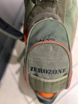 ZEROZONE キャディバッグ オリーブグリーン ZEROZONE】キャディバッグ＆ヘッドカバー取扱い開始致しました ゴルフバッグ・キャディバッグ