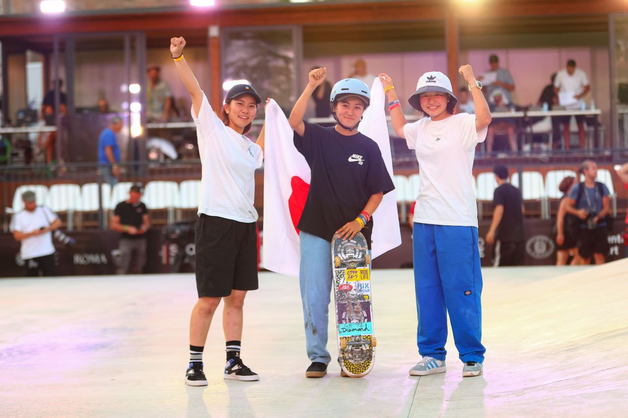 パリオリンピック予選の初戦で日本人が大活躍 優勝は 中山楓奈 日本人が表彰台を独占 Ride Life Magazine Skate ムラサキスポーツ Murasaki Sports公式サイト