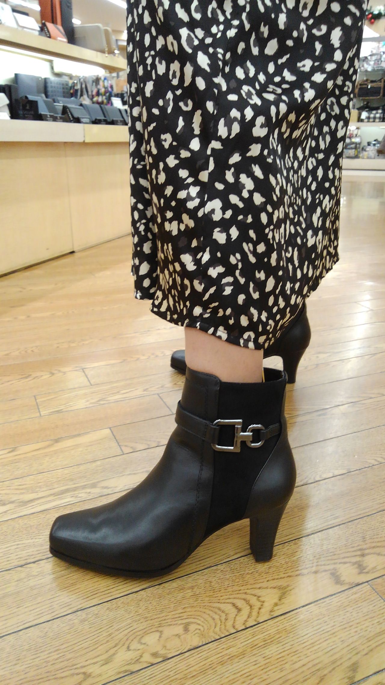 ユキコ キミジマの新作ショートブーツ 安城店 フィットハウス公式ショップブログ Fithouseblog