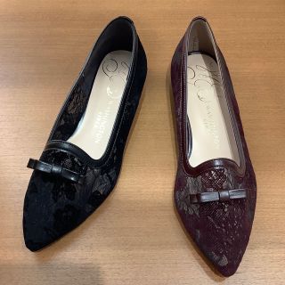 レースパンプスの秋カラーが入荷しました！