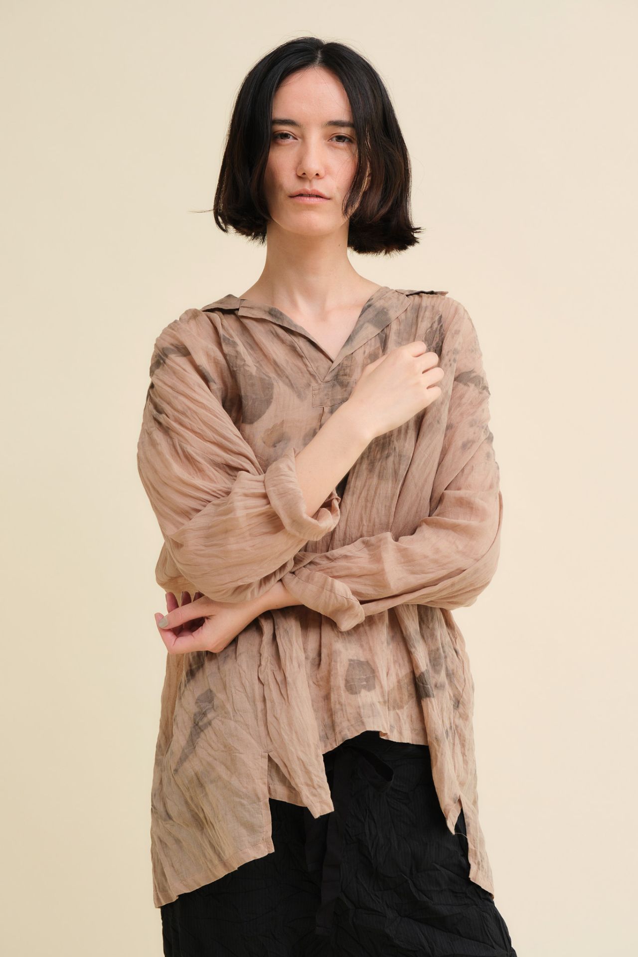 美品✨pas de calais植物染めコットンウールバックドレープカーディガン 美品✨pas de calais植物染めコットンウールバックドレープ