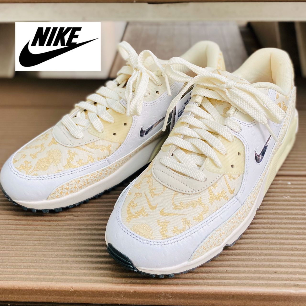NIKE】