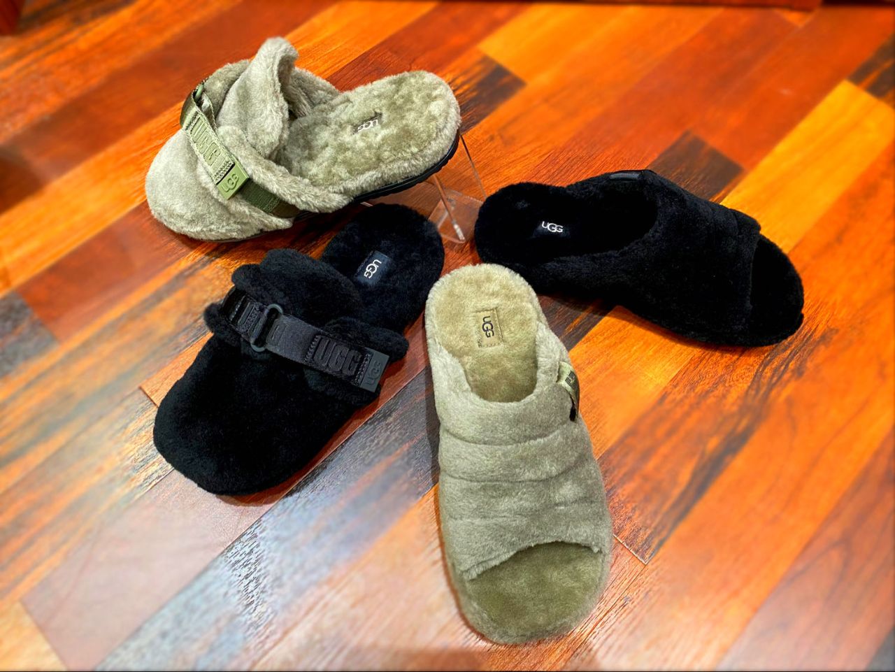 UGG ウールのスリッパ #茶色 #サイズ 23cm #冬の暖かさ UGG 冬サンダル