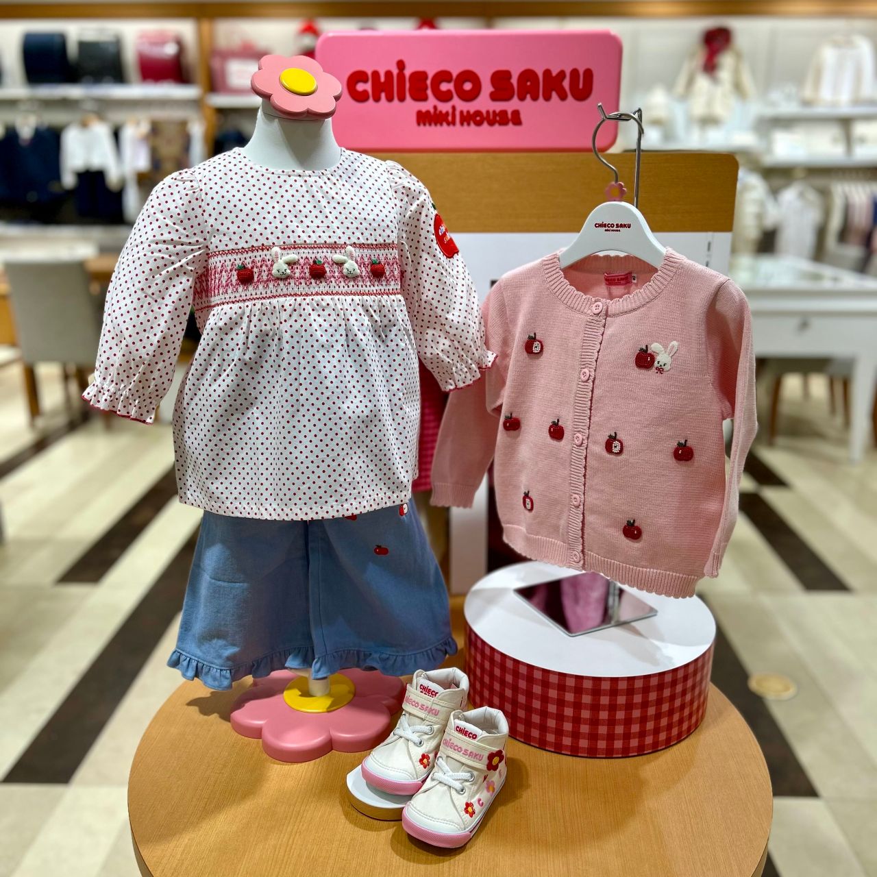 レトロ 子供服 まとめ売り 36枚 ミキハウス バブルブーン チエコサク その他 レトロ 子供服 まとめ売り 14枚 ミキハウス バブルブーン チエコサク