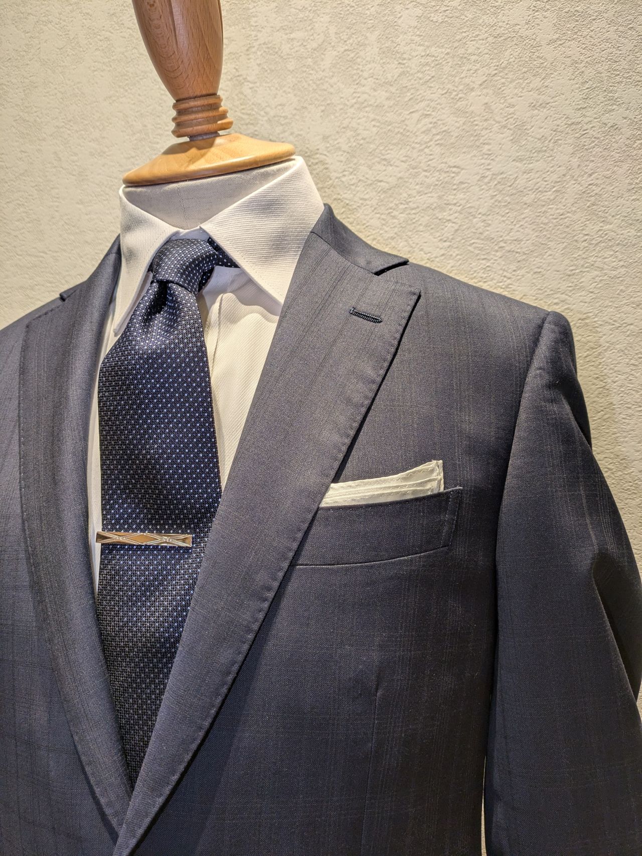 お買い得スーツのご紹介｜Mitsumine Outlet｜Staff Blog