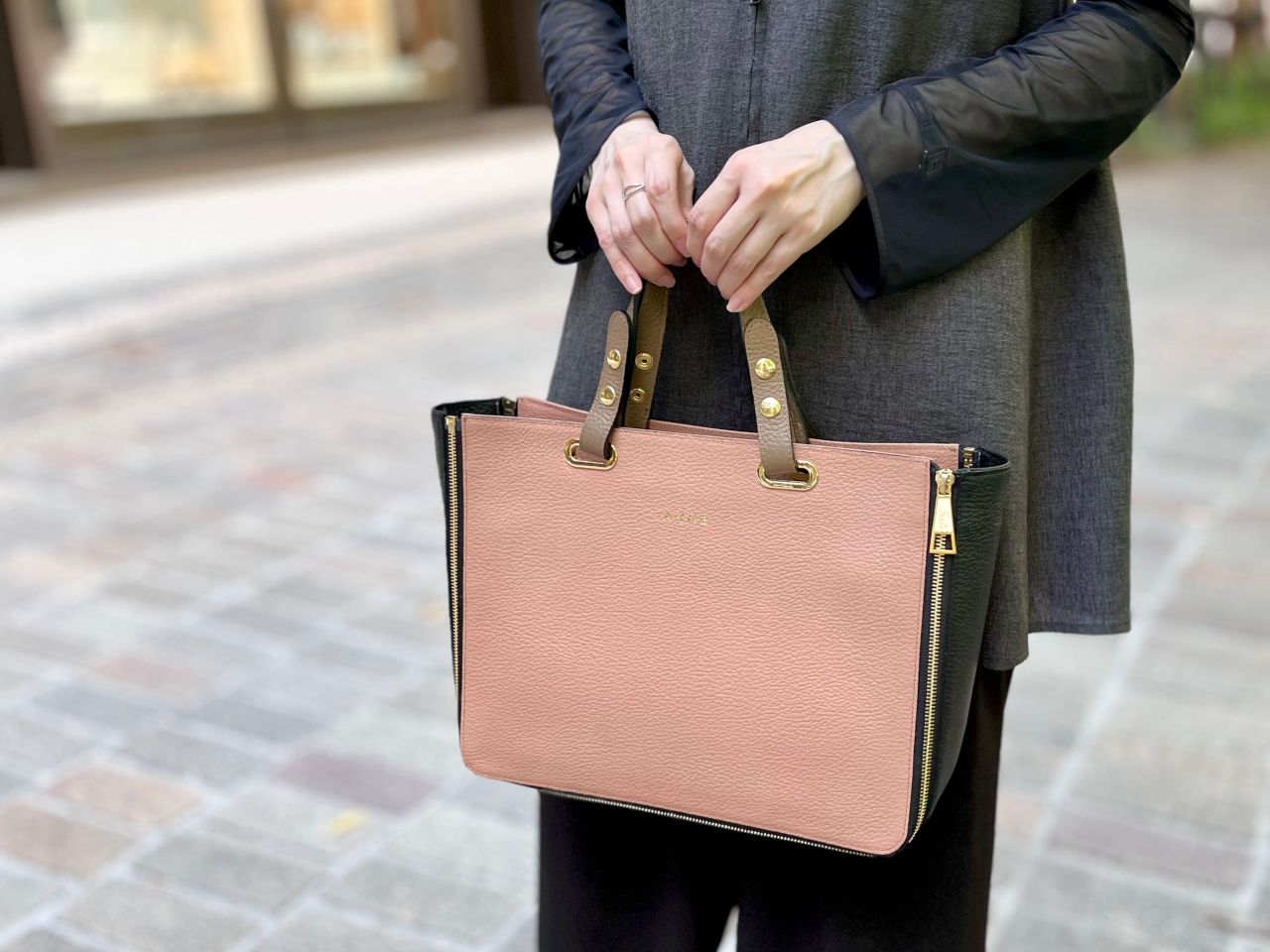 【極美品】イアンヌ IANNE バッグ バック レザー ミニ 遊び心を忘れない♥IANNEの個性派アイテム | IANNE(イアンヌ