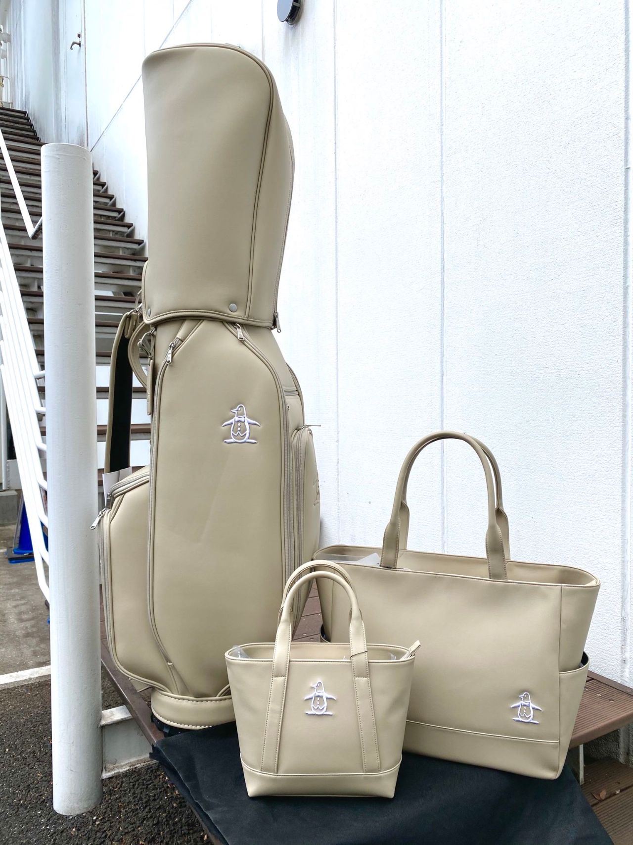 上品で耐久性抜群！Munsingwearのキャディバッグなど入荷！ | ゴルフ5