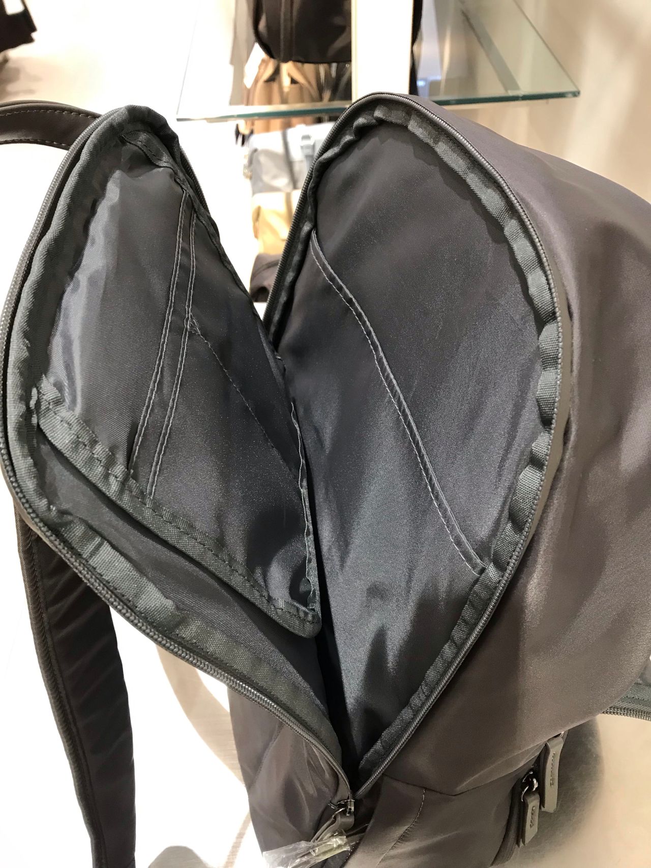レディース】ACE共同開発◎多機能リュックのご紹介｜SUIT SQUARE