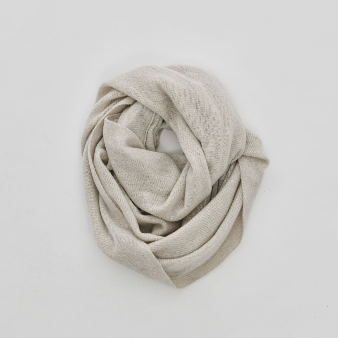 pas de calais ウールスヌード ベージュ　新品未使用 本日入荷】fine wool | pas de calais Online | pas de calais