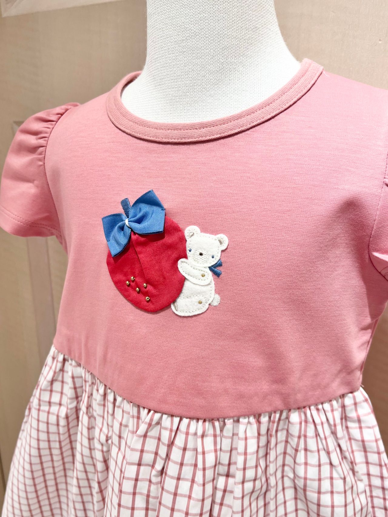 本日限定！familiar❤️90センチ 美品ワンピース まるで絵本の世界！今月の新作紹介☆｜ファミリア伊勢丹新宿店