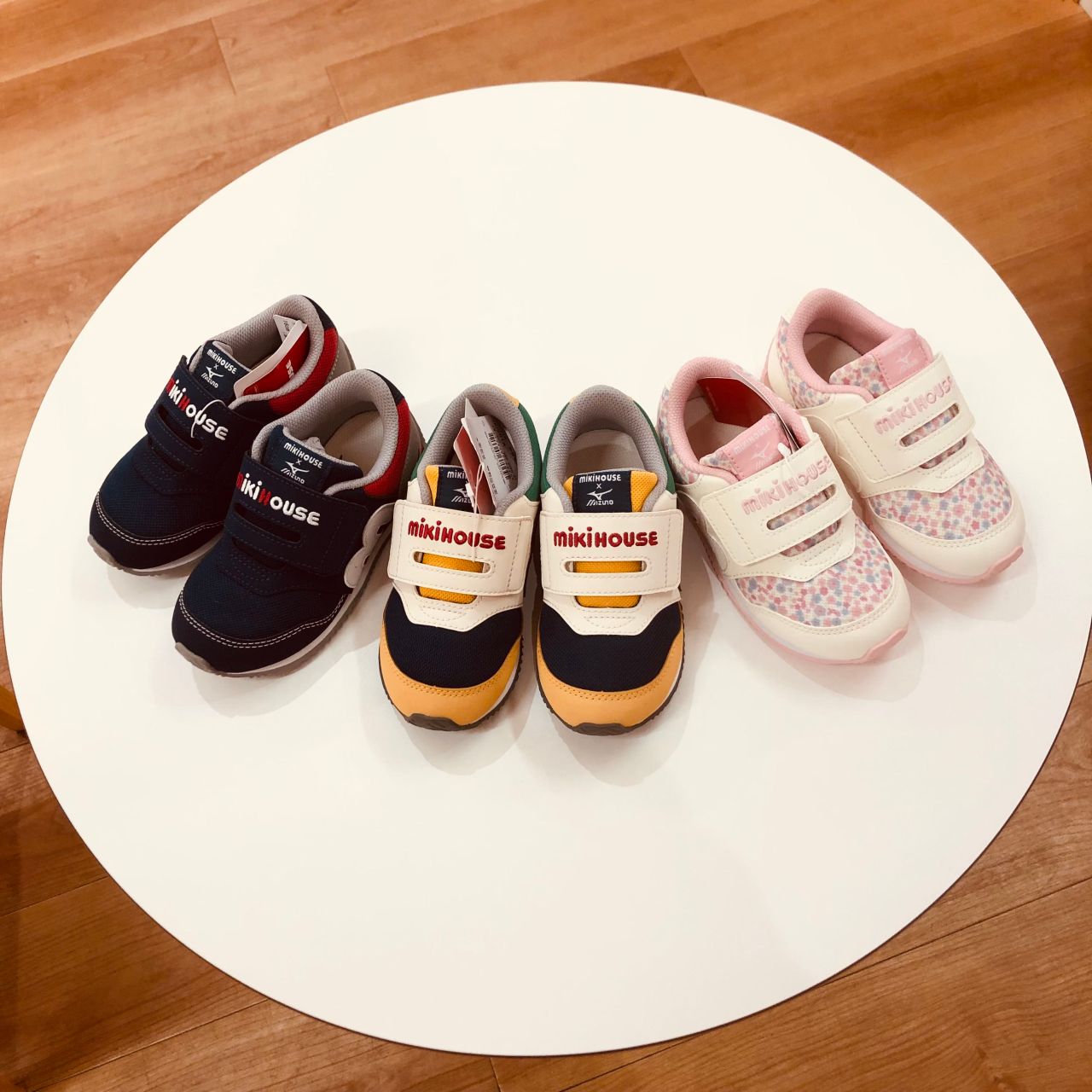 ミキハウス×ミズノ』の豪華コラボレーションシューズ！！｜ミキハウス