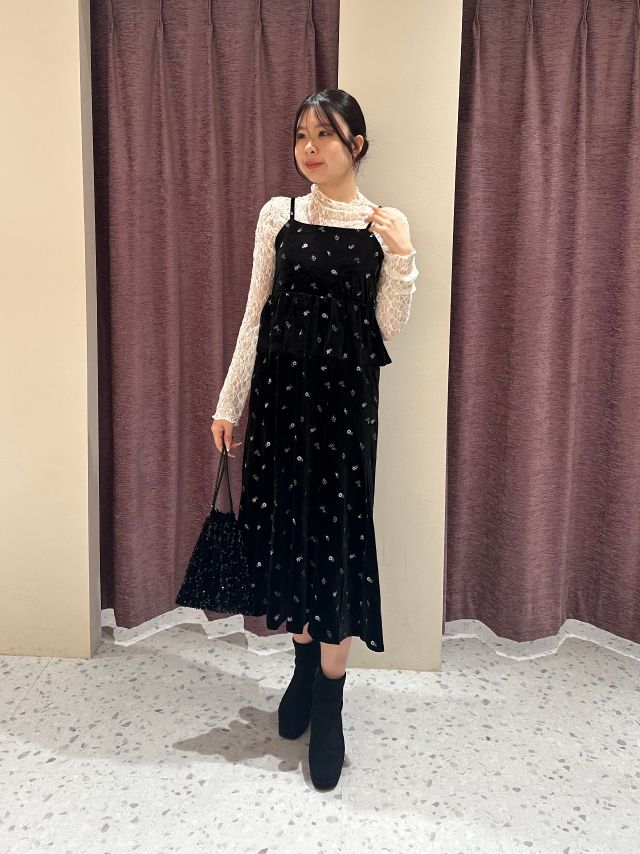 フラワー刺繍ベロアキャミワンピース