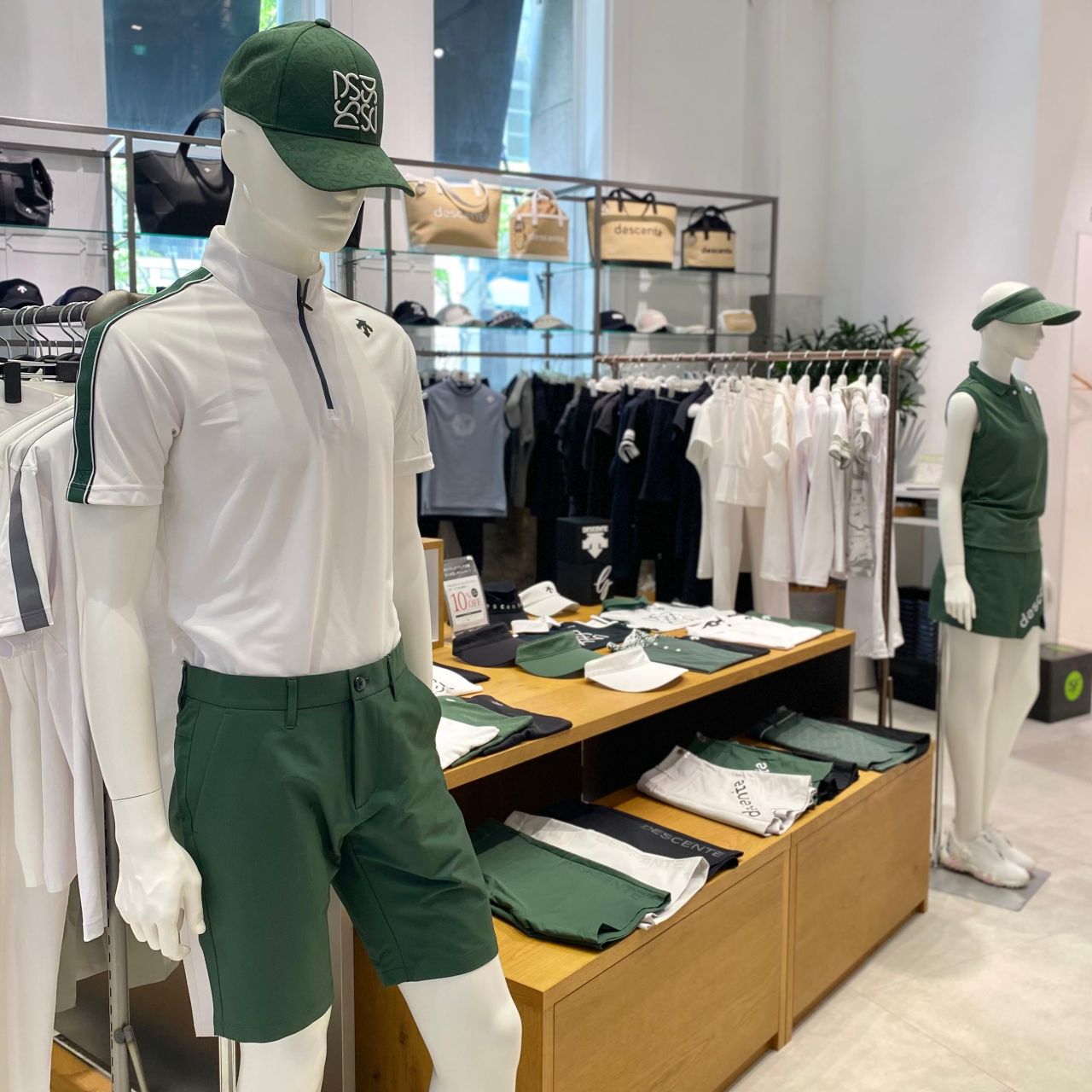 新作ウェア】DESCENTE 入荷しました！ | ゴルフ5 プレステージ神戸店
