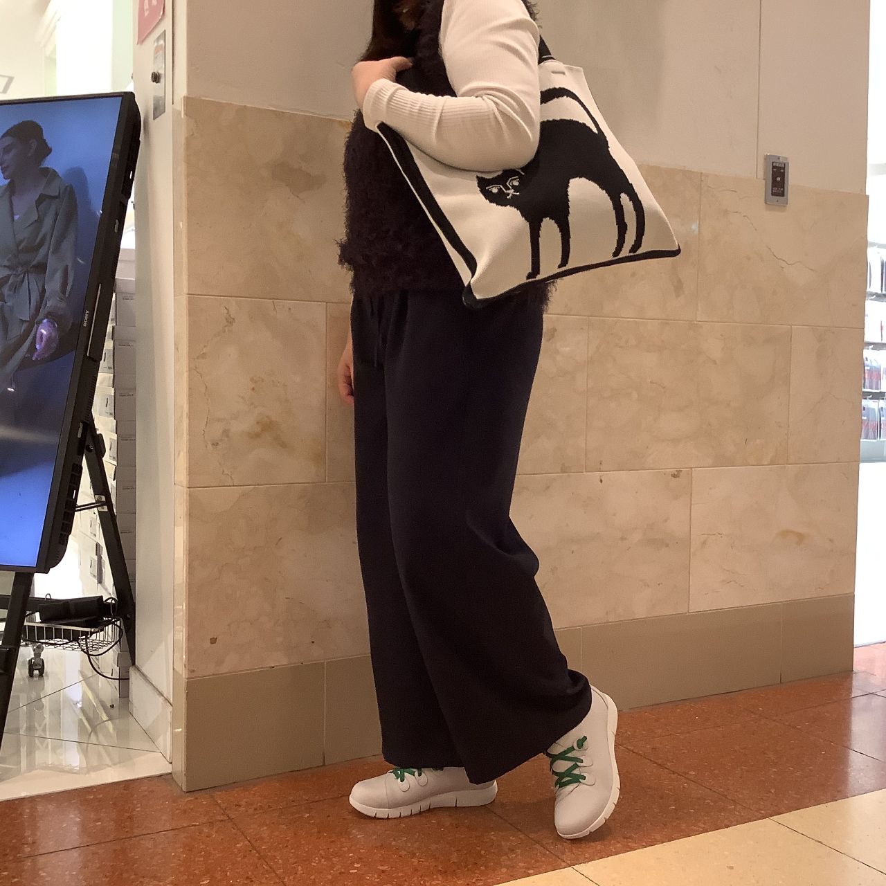 WASHINGTON 超軽量ゴム紐スニーカー入荷！ | GINZA WASHINGTON 横浜