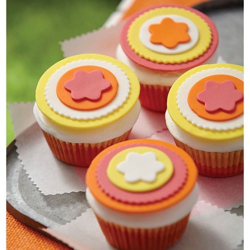 夏休みのカップケーキデコレーション！！ | Wilton
