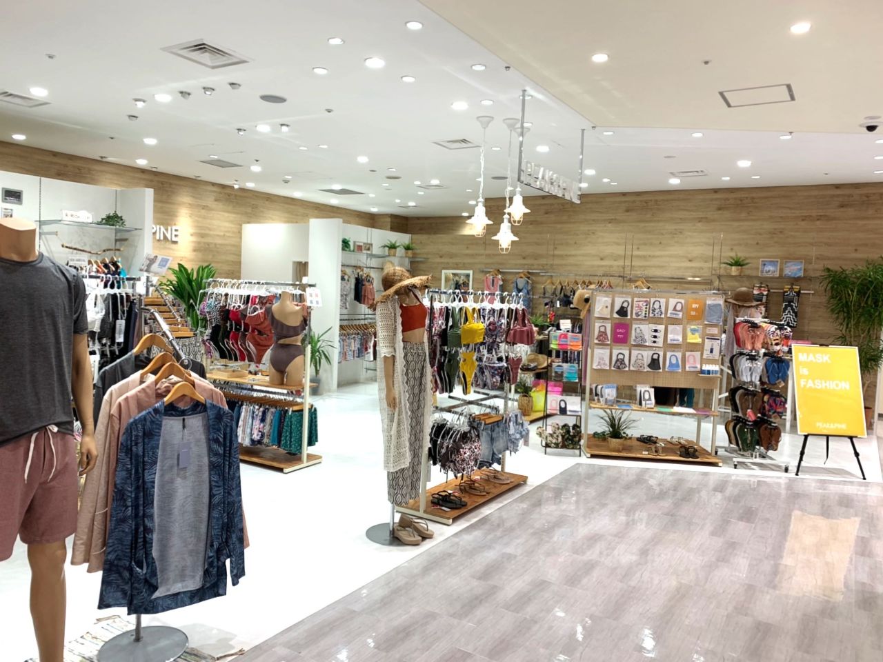 心斎橋opa営業時間変更のお知らせ 大 心斎橋opa店 Peak Pine ピーク パイン 公式ブログ