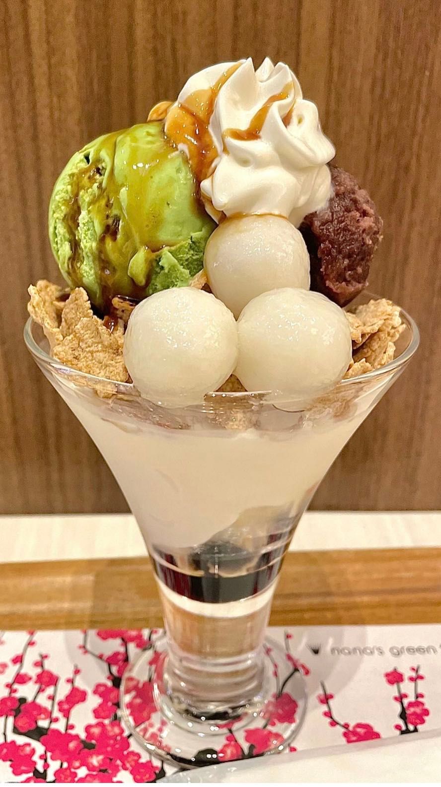 期間限定！ウーロンチョコミニパフェ＊｜ナナズグリーンティー イオン