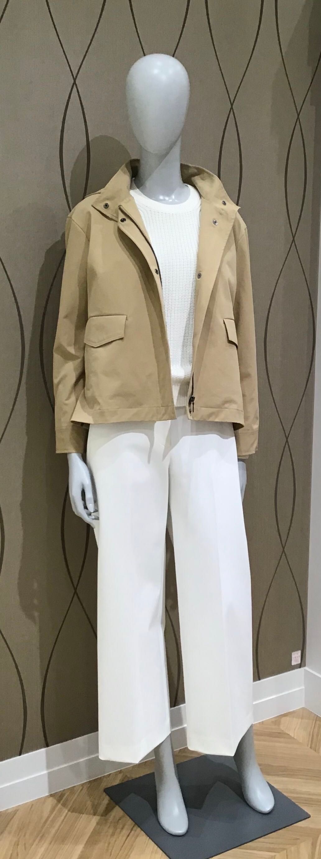 立体的なショートスプリングコート | 東急プラザ渋谷店 | Theory luxe 