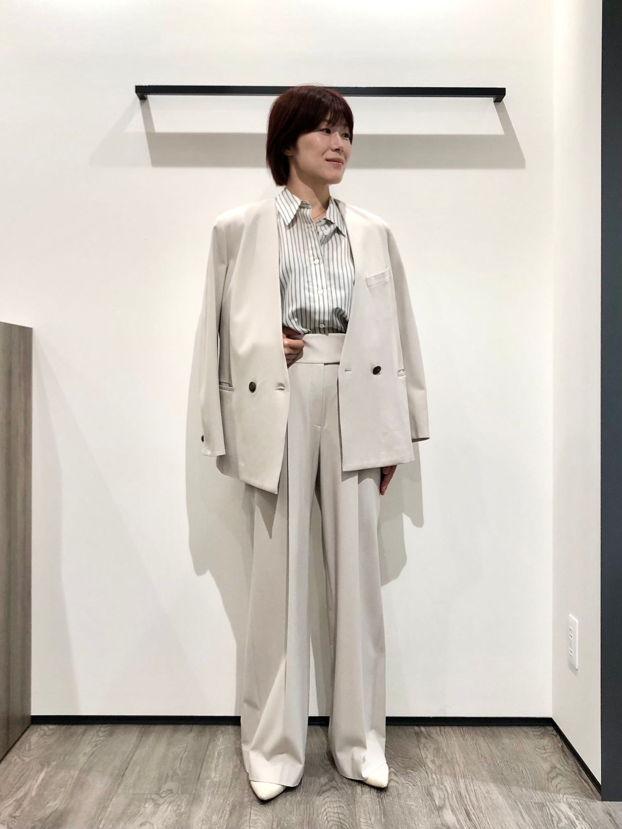 【美品】Theory スーツ セットアップ パンツ ストライプ グレー イエロー Theory スーツ セットアップ パンツ ストライプ グレー イエロー