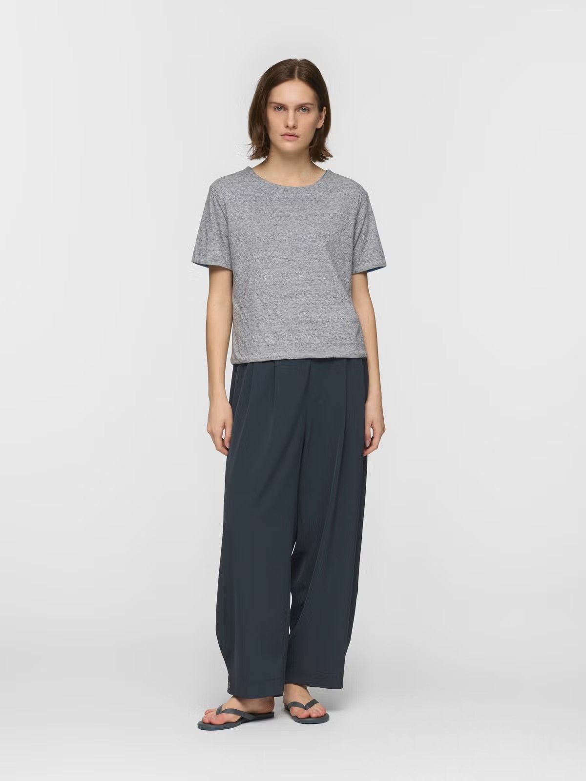 mizuiro ind タックヘムコクーンパンツ｜ MARcourt ONLINE STORE