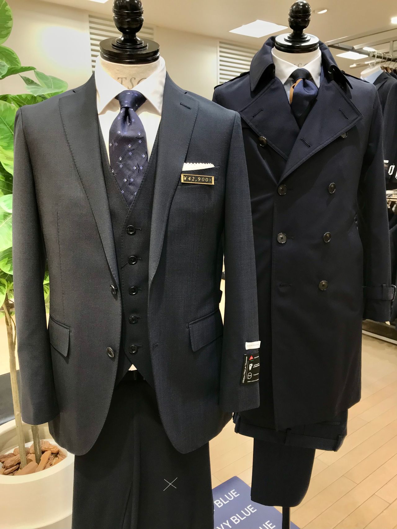 カルロ・バルベラ『Begin × THE SUIT COMPANY』コラボスーツ
