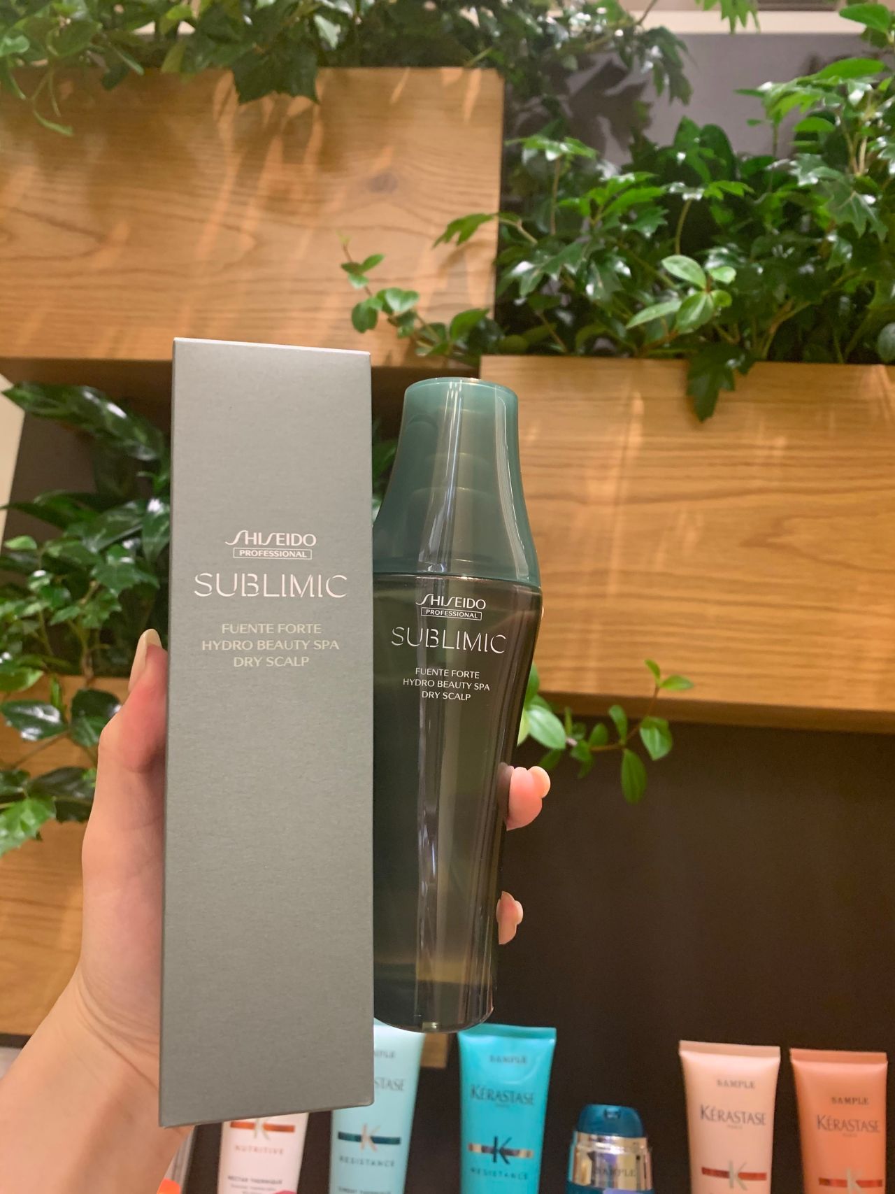 乾燥するこの季節 頭皮ケアしませんか 美容室カキモトアームズのオフィシャルサイト