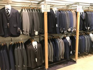錦糸町メンズスーツ】追加オーダー可能なスーツのご紹介です