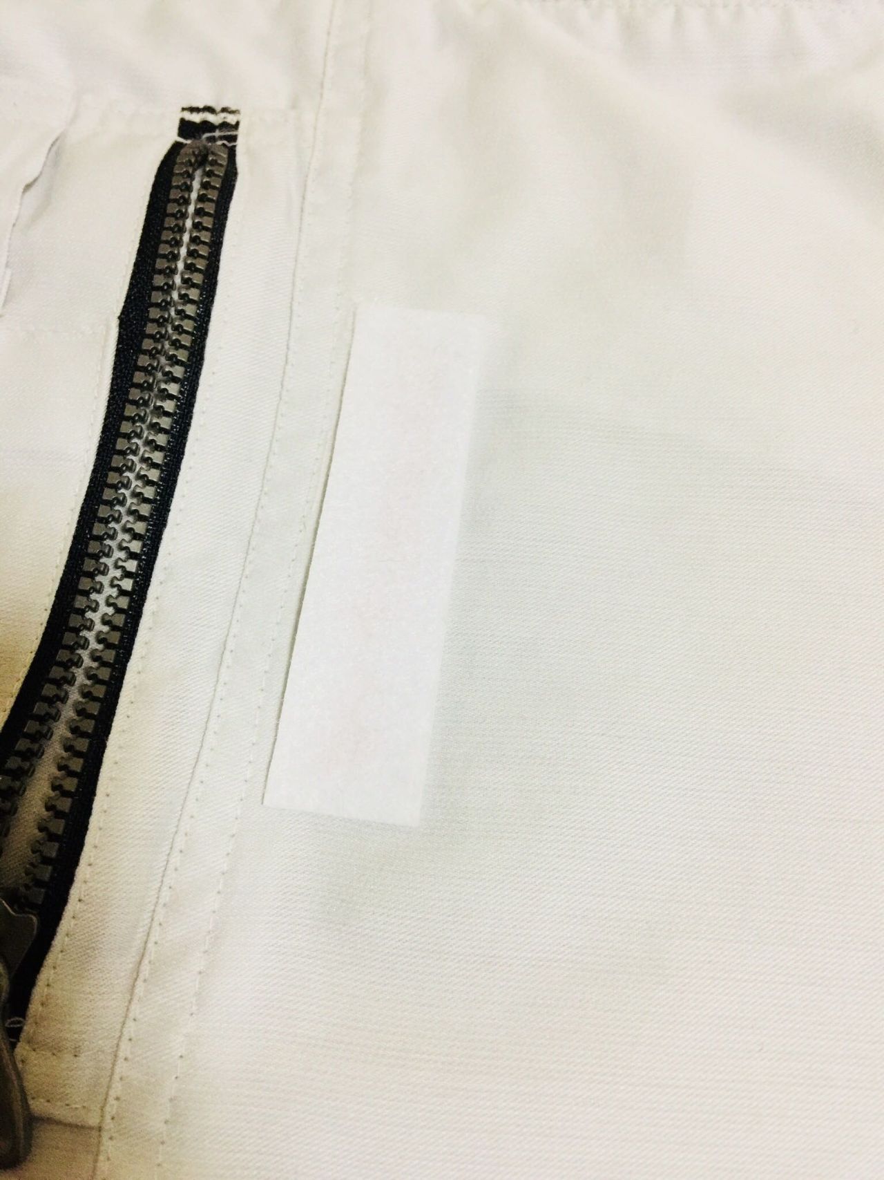 アイロン接着フェルトでお洋服を簡単補修 本店 服飾館5階a Bフロア 毛糸 手芸材料 生地 手芸用品のオカダヤ Okadaya 公式ショップブログ