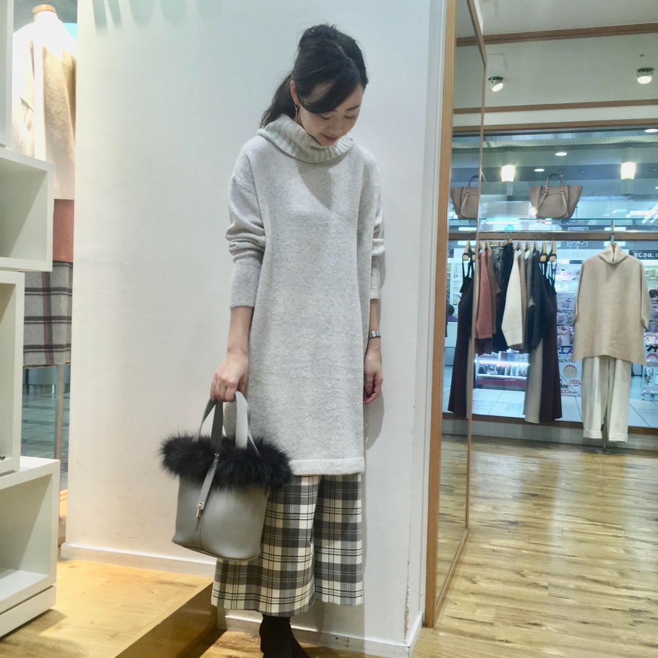 ヤクウールオフタートルニットワンピース Katharine Ross アステ川西店公式ブログ