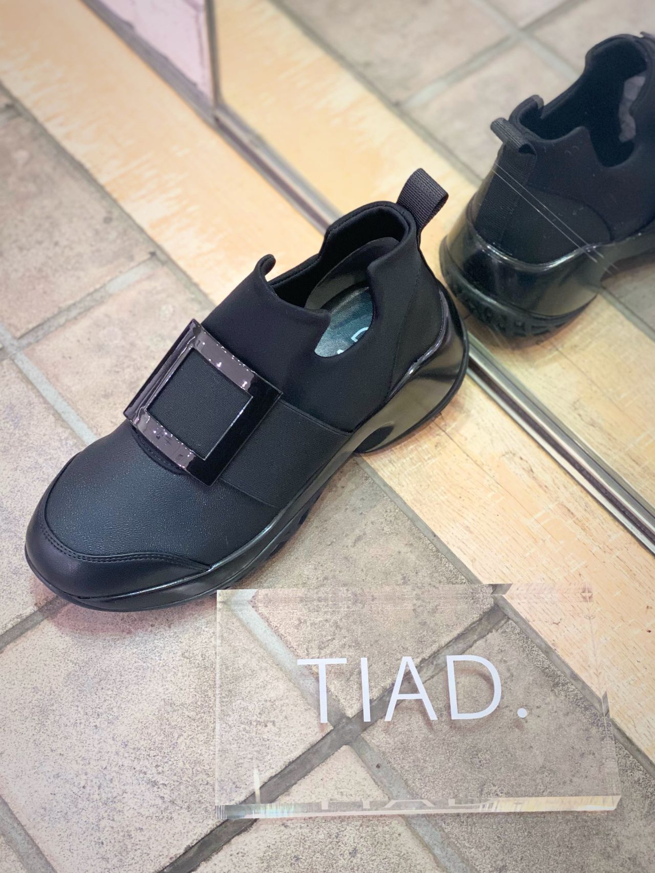 TIAD. オールブラック厚底スニーカー | WASH 二子玉川ライズ店