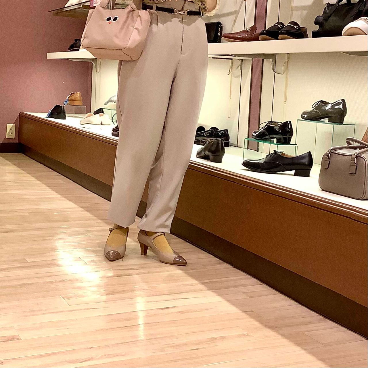 新作入荷‼︎ワンストラップパンプスのご | GINZA WASHINGTON 阪急三