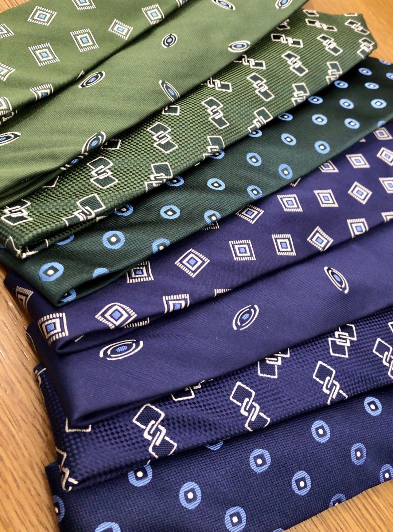 新作 小紋柄ネクタイ入荷しました 横浜店 メーカーズシャツ鎌倉 公式ショップブログ Maker S Shirt Kamakura