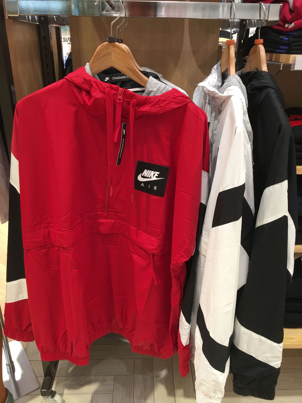 早くも秋の新作入荷 Nikeアパレル ムラサキスポーツららぽーと富士見 Ride Life Magazine ムラサキスポーツ ムラサキスポーツ Murasaki Sports公式サイト