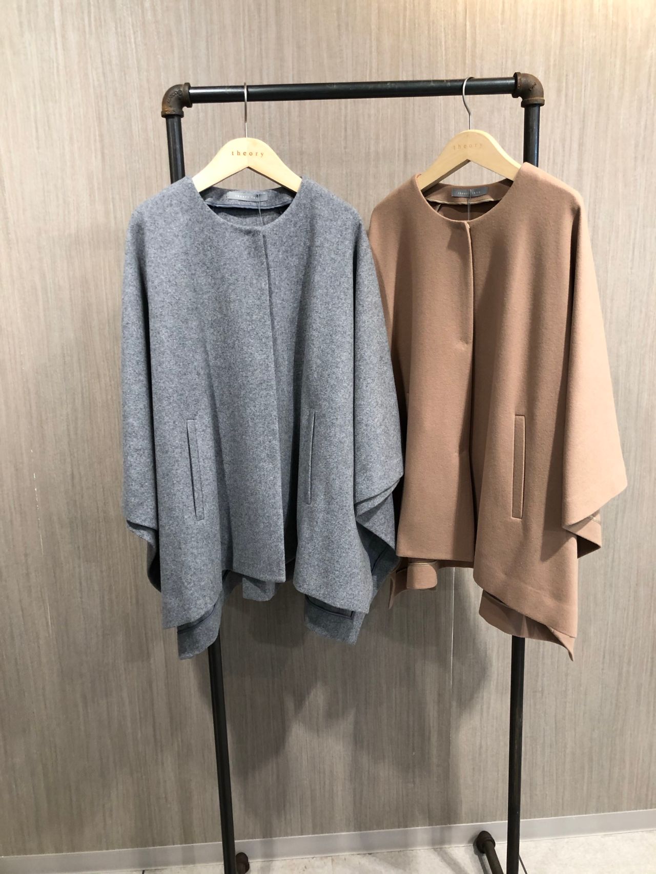 Theory luxe 19aw ラムレザーフーデットジャケット 345ベージュ Theory luxe 19aw ラムレザーフーデットジャケット 345ベージュ Theory